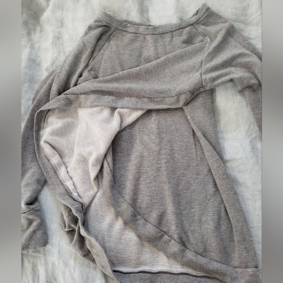 Bao Bei nursing friendly sweater - Picture 4 of 5